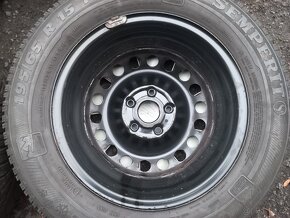 Prodám sadu kol Seat 195/65R15 zimní - 7