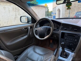 Volvo XC70 2.4D5 AWD 136kW Manuál Tažné Servisní kniha - 7
