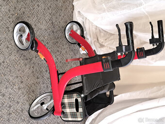 Čtyřkolové chodítko - 7