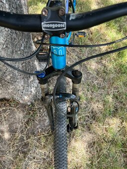 Prodám horské kolo Mongoose Tyax Elite 2011 - 7