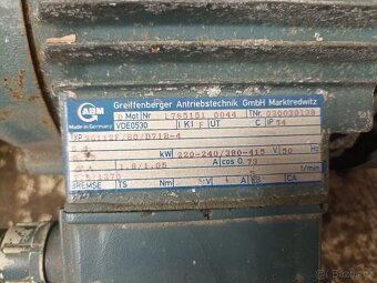 Elektromotor s převodovkou - 7