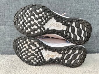 Růžové tenisky Nike, vel. 35,5 - 7