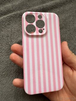 Kryty na iPhone 15 Pro - 7