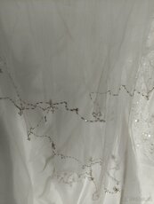 Svatební šaty pro vysokou postavu - 7