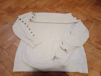 Dámské oblečení - 7