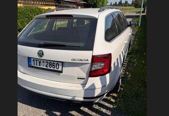 Osobní automobil ŠKODA OCTAVIA - 7
