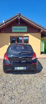 Hyundai i20 1.2i 63kW KLIMA serviska - 7