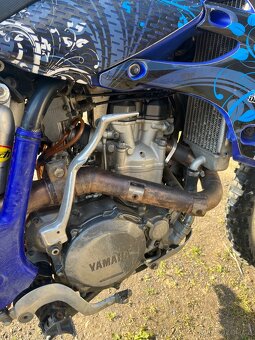 Yamaha yzf 450 2005+oblečení a helma - 7