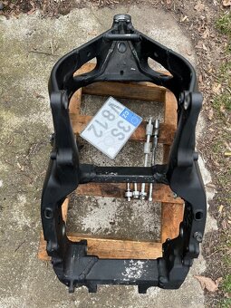 Rám s doklady na Honda CBR600RR PC37 05-06 - 7