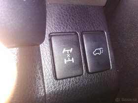 Prodám Toyota RAV4 - 7