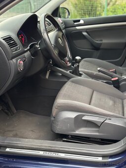 Volkswagen Golf V - 7