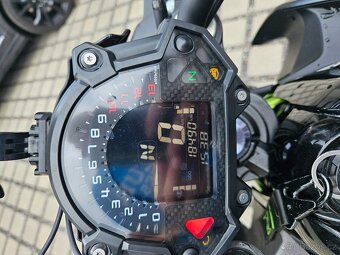 Prodám  kawasaki  Z650 rok 2019 - 7