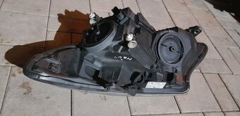Prodám na MB V (W447) nárazník,PPsvětlo+blatník,L+P podběhy - 7