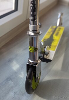 Koloběžka WORKER Racer Urban se svítícími kolečky - 7