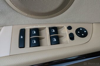 BMW (E90) 318i - 7
