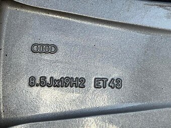 Original ALU kola Audi antracit 19" 8,5J ET43 + 225/40/R19 - 7