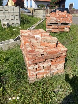 Očistěné cihly cca 5000ks - 7