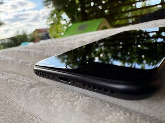 iPhone SE2020 | 64 GB | Černý | TOP STAV 💎 - 7