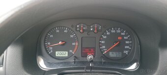 Volkswagen Golf IV 1.4 Benzín R.V 2003 - 7