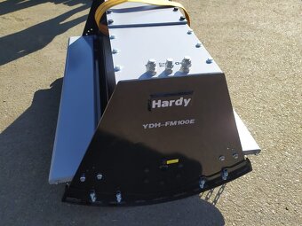 MULČOVAČ HARDY pro stroje 8-14t - 7