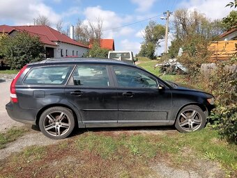 Volvo V50 2.0d díly - 7