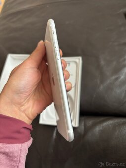 iPhone SE 64GB 2020 - 7