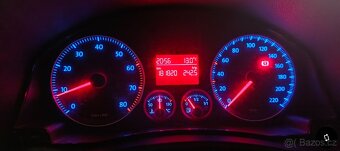 Volkswagen Golf V 1.4 59kW, benzín, r.v. 06/2007 - 7