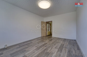 Prodej bytu 3+1, 82 m², Cheb, ul. Dvořákova - 7