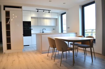 Mezonetový nový byt 4+kk, 121m2, terasa 17m2, kóje 7m2, dvě - 7