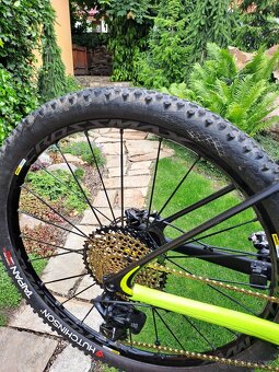 Špičkové XC kolo Canyon Lux Trail CF9.9 model 2019 - 7