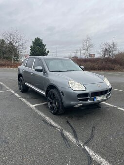 Porsche Cayenne 4.5 V8 - 7