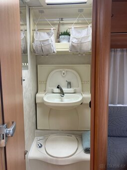 Adria Altea 390 – ľahký obytný príves do 1000kg so solárom - 7