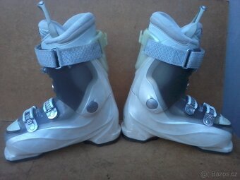 Lyžákydámské Atomic 24,5 - 7