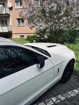 Ford Mustang GT 5,0 - 7