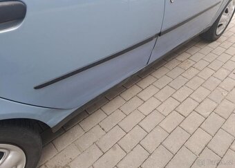 Fiat Punto 1,2 i benzín manuál 44 kw - 7