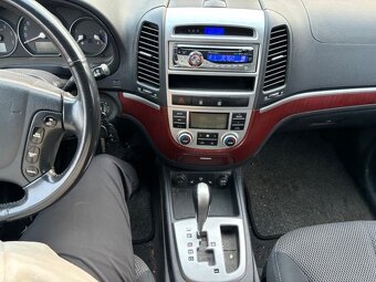 Hyundai Santa Fe 2.2 CRDi - 7