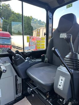 Pásový bagr CAT 303.5 E CR 2019 (3,5t) - 7