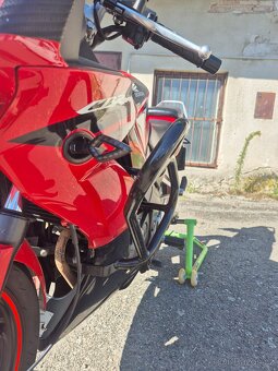 Honda CBR 125R - 7