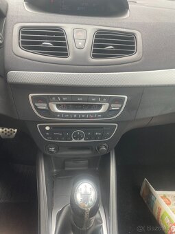 Renault Fluence Sportway 1.6 benzin 12/2012 - 7