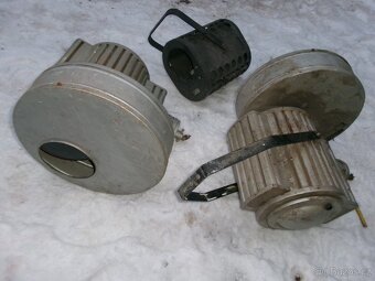 prodám hračku -plechová postýlka pro panenku - stahovací kov - 7