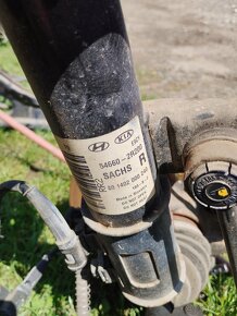 Hyundai i30 2009 přední náprava - 7