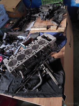 Motor VW T5. 2,5 tdi - 7