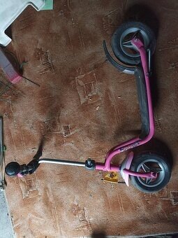 Dětská koloběžka,tříkolka,houpačka - 7