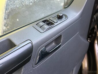 Volkswagen MULTIVAN  2.0TDI 103kW  7.Míst r.v.2009 - 7