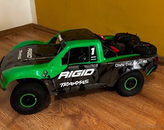 Prodám Traxxas UDR - 7