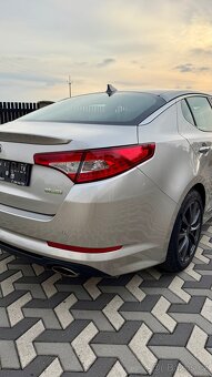 KIA OPTIMA 2.0i 110Kw FULL HYBRID - 7