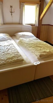 Krásná postel TOP stav. - 7