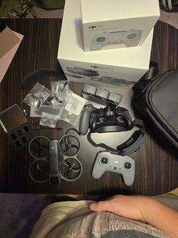 DJi AVATA 2 fly more combo + FPV + Care - 7