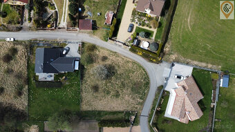 Prodej kompletně zasíťovaného stavebního pozemku s výhledem  - 7