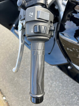 Yamaha FJR 1300A, najeto pouze 17.000 Km - 7